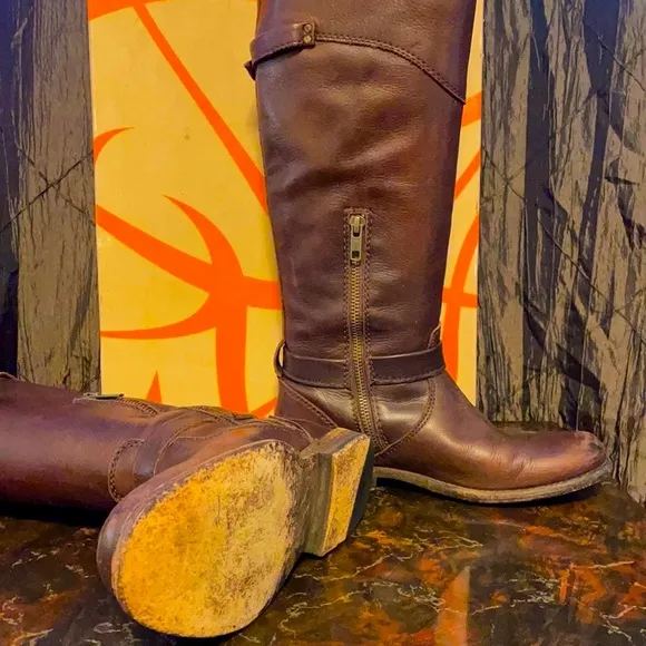 🍁 FRYE women’s leather boots