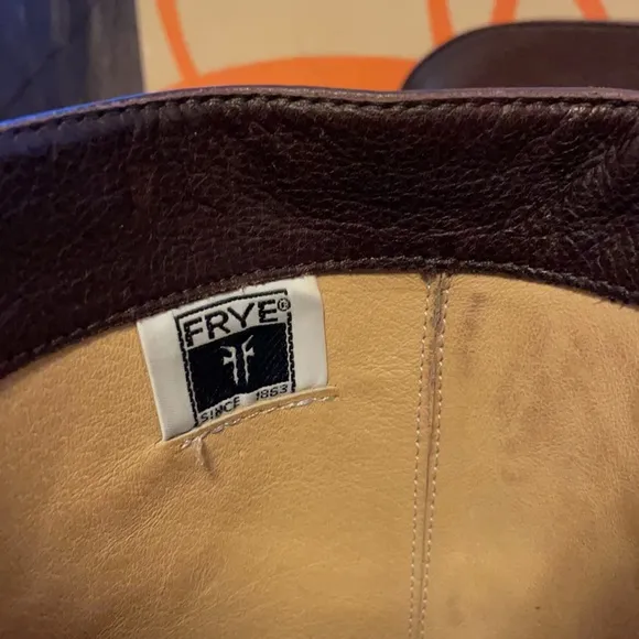 🍁 FRYE women’s leather boots