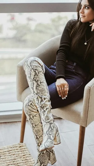 🆕️  Gianni Bini Over The Knee Snake Print Boots
