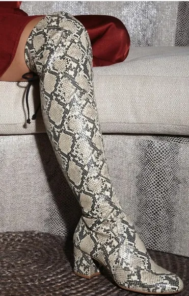 🆕️  Gianni Bini Over The Knee Snake Print Boots