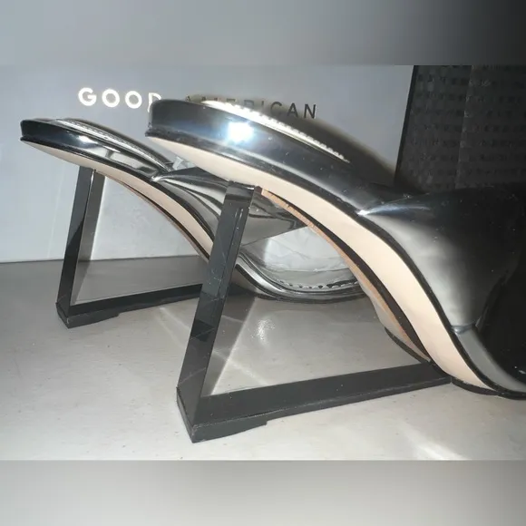 🪩 NIB! Good American Silver Lucite Heeled Thong Sandals