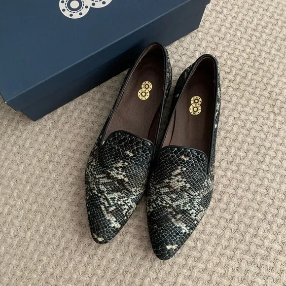 🆕 NWT/ Leather Loafers