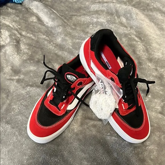 - Vans Wayvee Red and Black Popcush Waffle-Cup