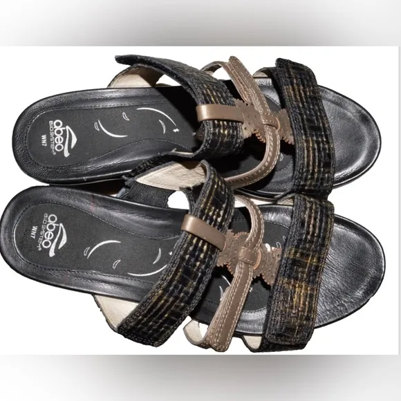 ABEO GILLIAN SZ 7 N LEATHER PLATFORM SLIP ON STRAPPY SANDALS