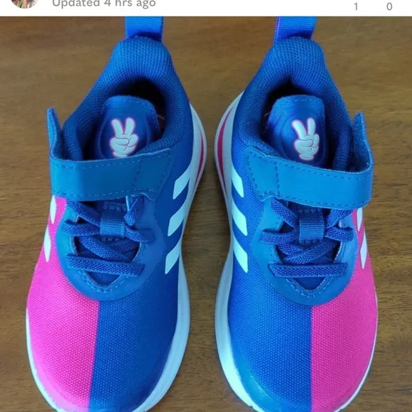Adidas So cute toddler 8,5 sneakers. Perfect for everyday wear and play.