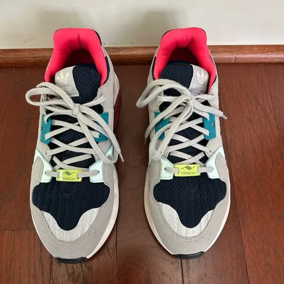 ADIDAS ZX TORSION W Collegiate Navy/ Off White/ Grey size 8 excellent