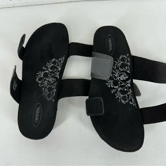 Aetrex Women’s size 7.5 Daisy Black &amp; Gunmetal Velcro Leather Sandals
