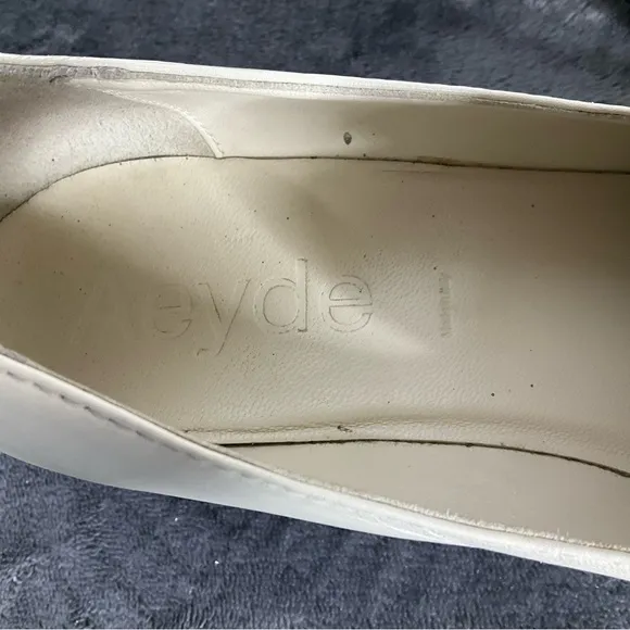 Aeyde Ruth Lug Sole Platform Italian  Apron-toe Loafer Crème With A Chunky Heel