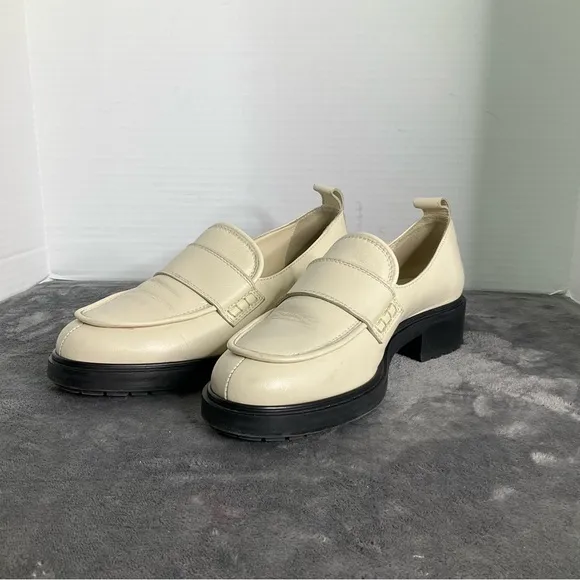 Aeyde Ruth Lug Sole Platform Italian  Apron-toe Loafer Crème With A Chunky Heel