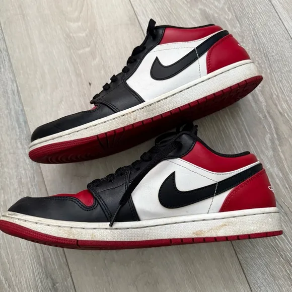 Air Jordan 1 Low Bred Toe' Men's size 10.5