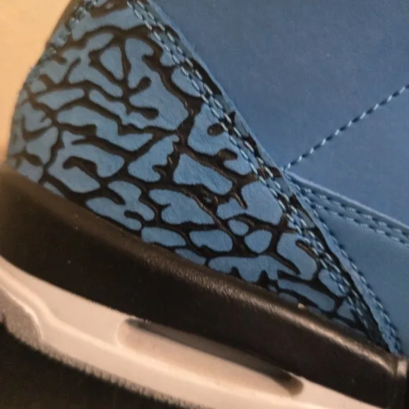 Air Jordan 3 Retro Kids 4.5Y
