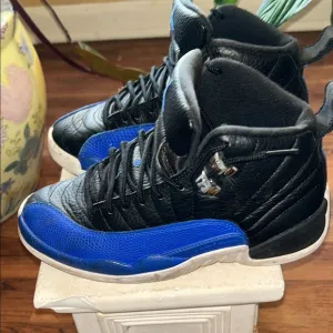 Air JORDAN Sneakers in Black and Blue Barley wore