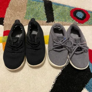 Allbirds Smallbirds Bundle of Black and Gray Kids Toddlers Sneakers