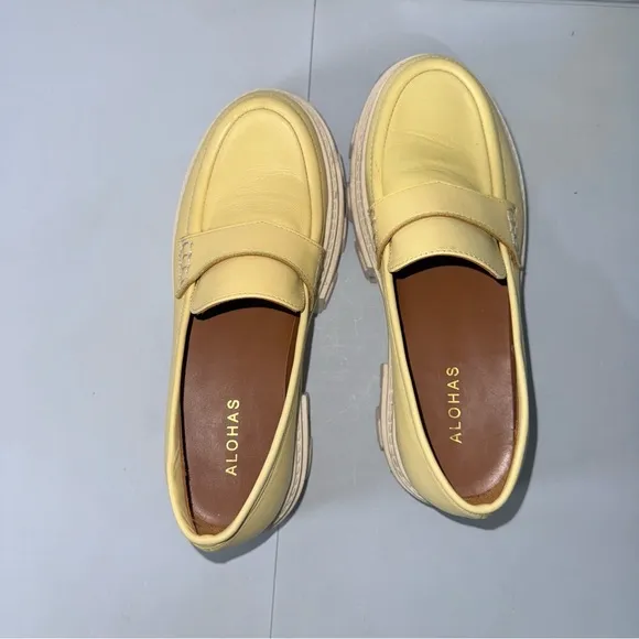 Alohas Trailblazer Leather Chunky Loafers in Mellow Yellow Size EU 39 US 8.5