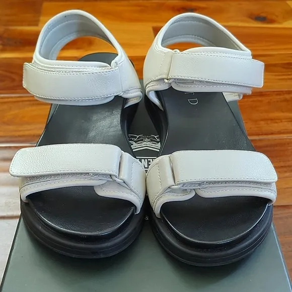 Anthropologie Silent D Sporty Sandals in Cream and Black