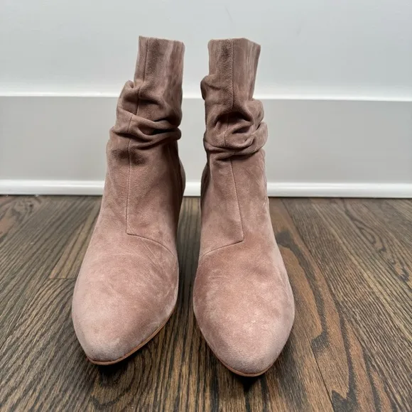 Anthropologie Silent D Tach Slouchy Ankle Boots in Beige Suede size 40/9