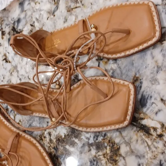 Antonio Melani The Nat Note Alhambra Leather Ankle Wrap Thong Sandals NEW