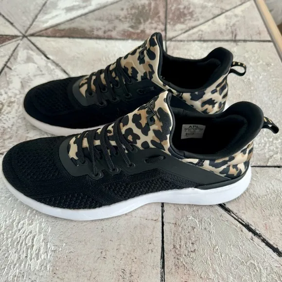 APL Lululemon Women’s Techloom Propulsion Lab Tracer Black Leopard Sneakers Sz 9
