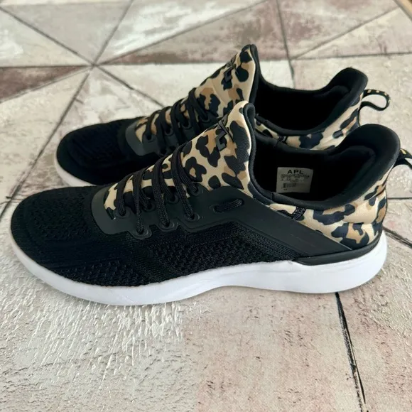 APL Lululemon Women’s Techloom Propulsion Lab Tracer Black Leopard Sneakers Sz 9