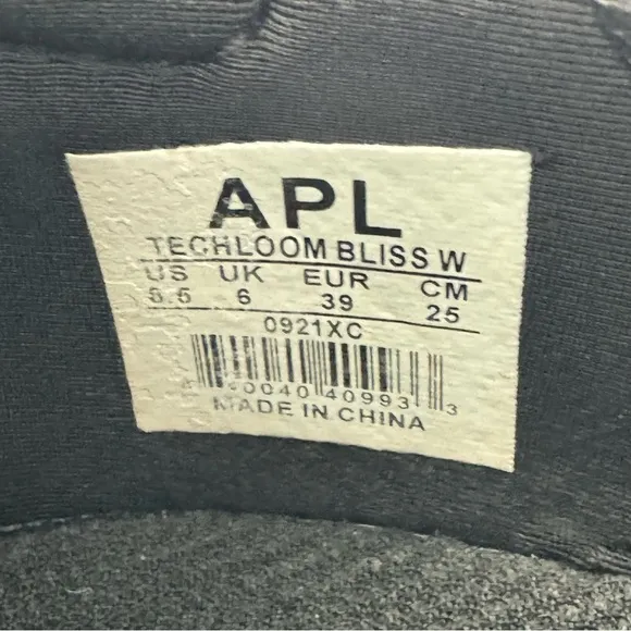 APL TechLoom Bliss White Black Womens Lightweight Sneakers Size 8