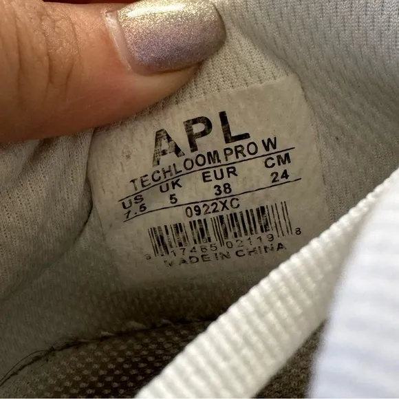 APL Women's TechLoom Pro Sneakers 7.5 in White / Black / Gum