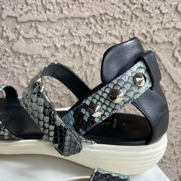 AQUATALIA Blue Snakeskin Leather Velcro Sandals