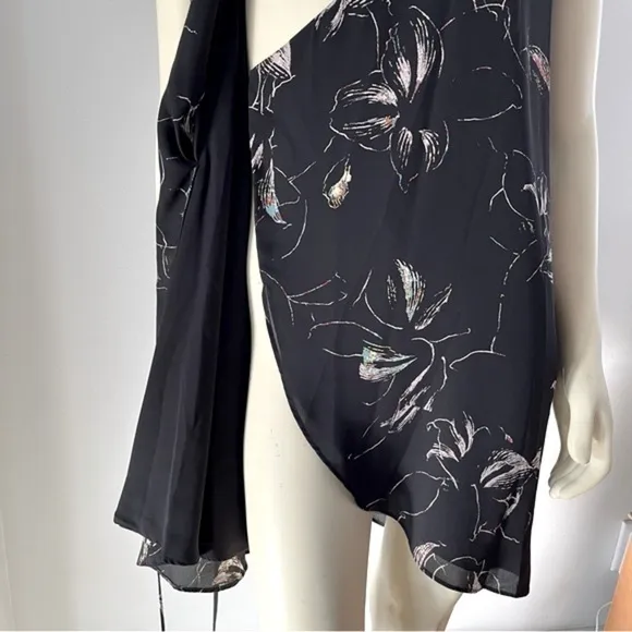 Aritiza Babaton Women’s WALLACE DRESS Short Sleeve Black Floral Wrap Mini XS
