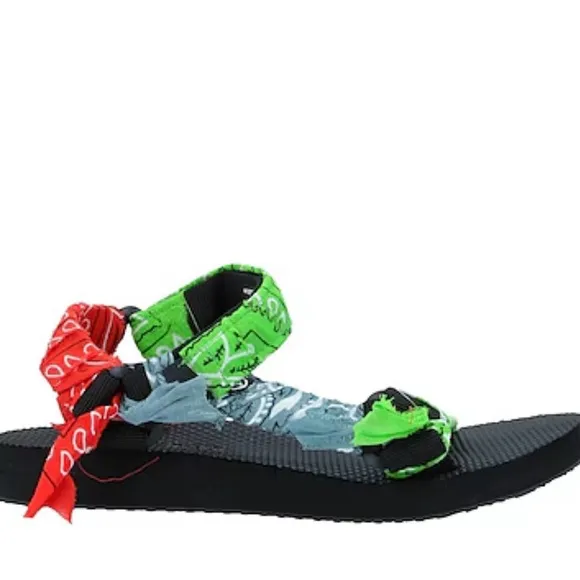 Arizona Love Trekky Mix BandanaSandal- Green, Red NEW