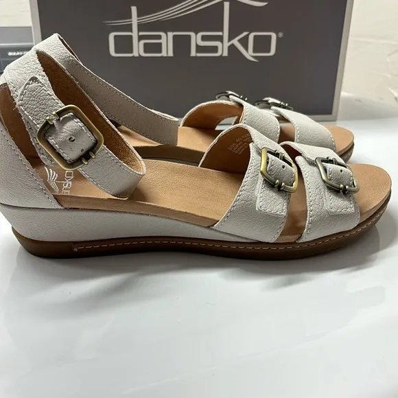 Astrid by Dansko size 40 us9 ivory new in box comfort sandals
