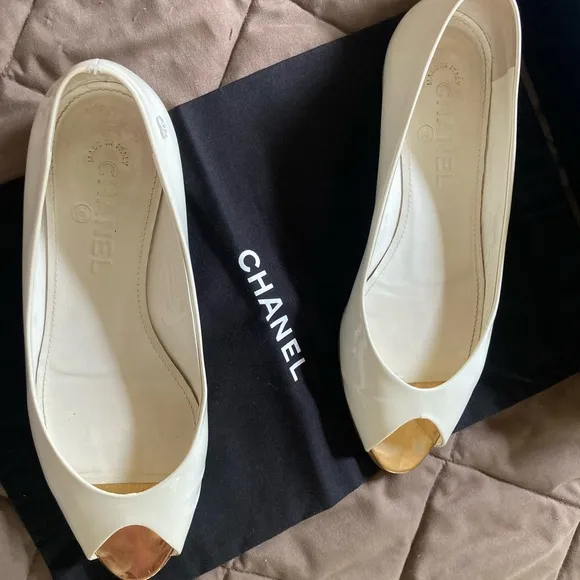 Authentic Chanel peep (open)toe flats USA size 38