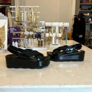 Authentic Prada patent leather and canvas black platform sandals size 37/ US 6.5