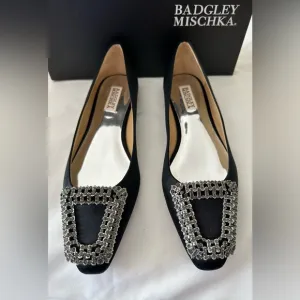Badgley Mischka Emerie Embellished Crystal Buckle Satin Slip on Flats NWT 8.5