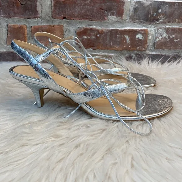 Badgley Mischka Jewel Heeled Silver Lace Up Thong Sandals, Size 11