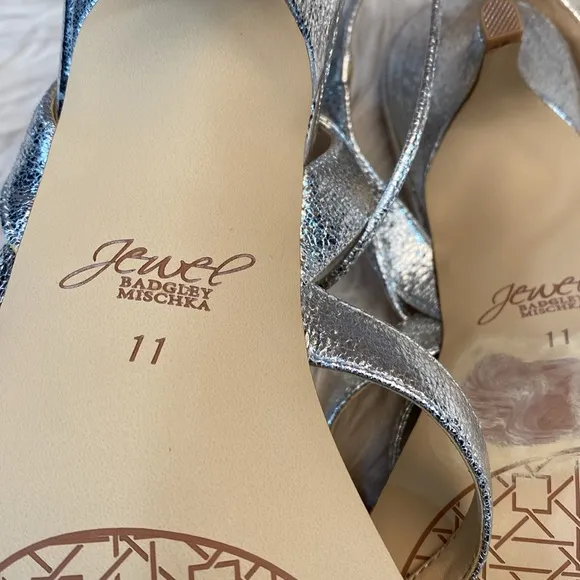 Badgley Mischka Jewel Heeled Silver Lace Up Thong Sandals, Size 11