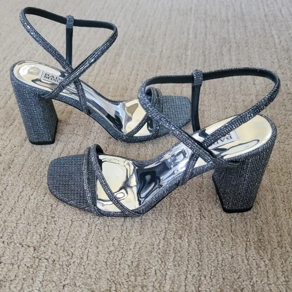 BADGLEY MISCHKA Rebekah Metallic Block-Heel Sandals in Black, Size 8