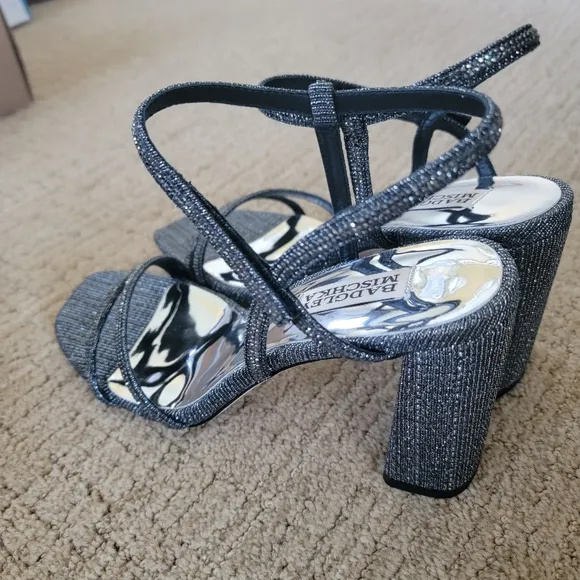 BADGLEY MISCHKA Rebekah Metallic Block-Heel Sandals in Black, Size 8