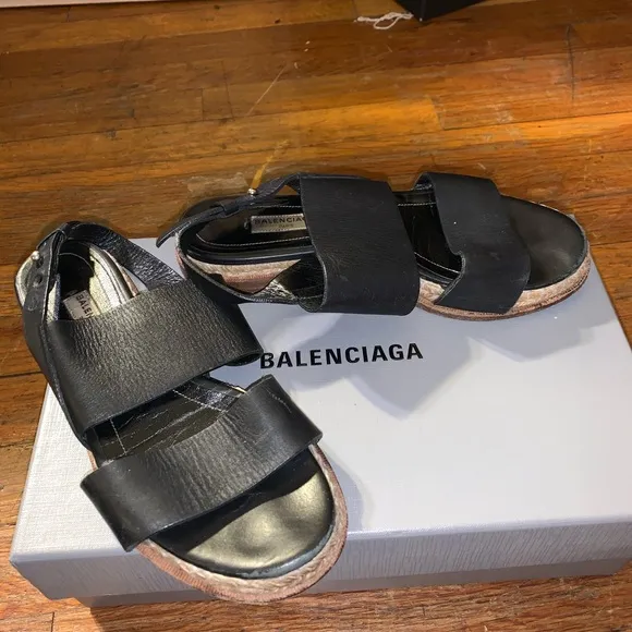 Balenciaga leather espadrilles/sandals