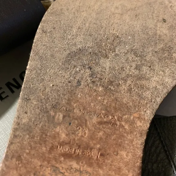 Balenciaga leather espadrilles/sandals