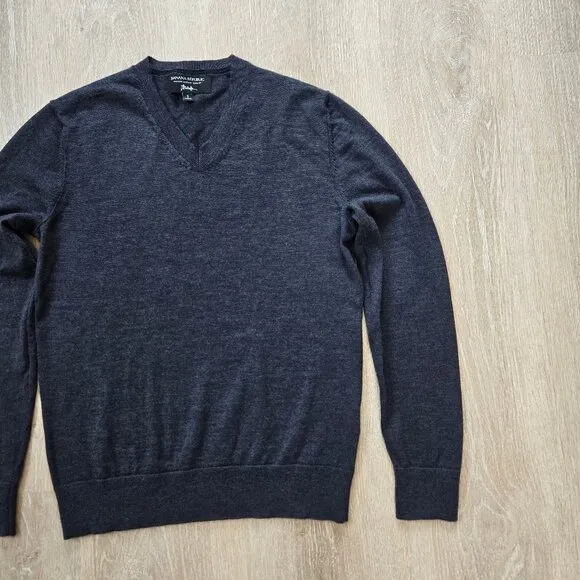 Banana Republic Men’s V-Neck Sweater Small Italian Merino Wool Long Sleeve Gray