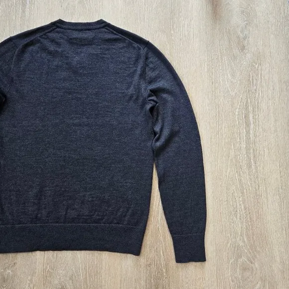 Banana Republic Men’s V-Neck Sweater Small Italian Merino Wool Long Sleeve Gray