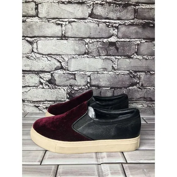 Barney’s New York Red Velvet Suede Slip On Casual Sneakers Shoes Women 36EU/6M U