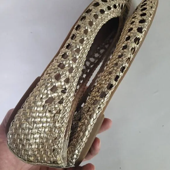 BCBG PARIS gold weaved slip on ballet flats round toe metallics 8B/ 38.5