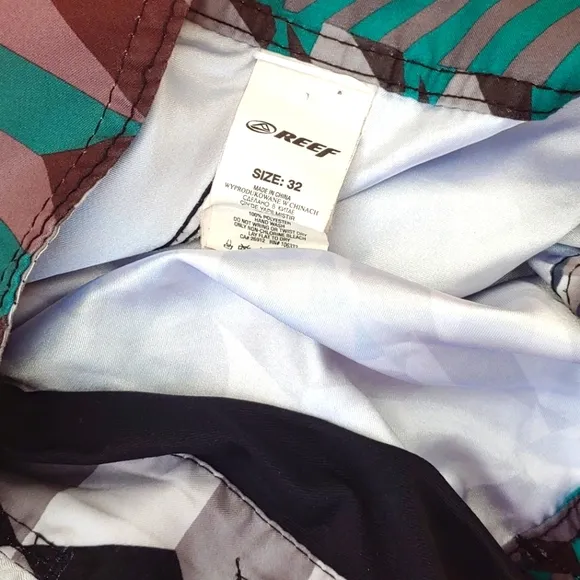 *Beach Classic* Reef Geometric Pattern Board Shorts Brown/Green 32