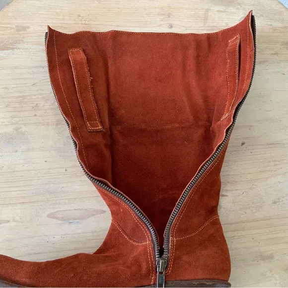 BECCA MOON Designer Suede Boots, Sz 8 Narrow Calf