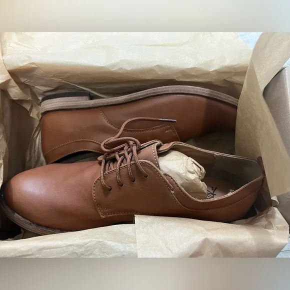 Beek Partridge Oxford Flats - Cognac Leather