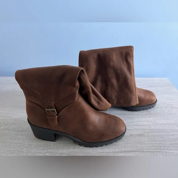 Bella Vita Women’s Lorielle Lug Sole Wide Calf Tall Boots - 9WW