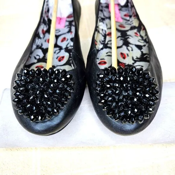 Betsey Johnson Sauceeyy Black Leather Beaded Flower Toe Soft &amp; Flexible Flats