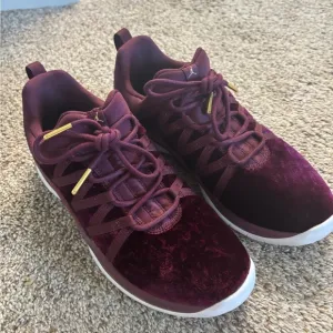 Big Kids JORDAN crushed velvet Burgundy Sneakers