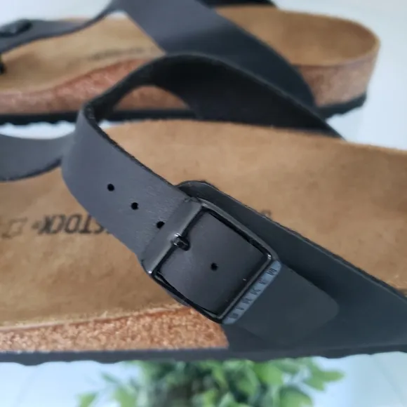 Birkenstock Black Gizeh Thong  Sandals Birko-flor Womens 9-9.5 Eu Size 40 Regula