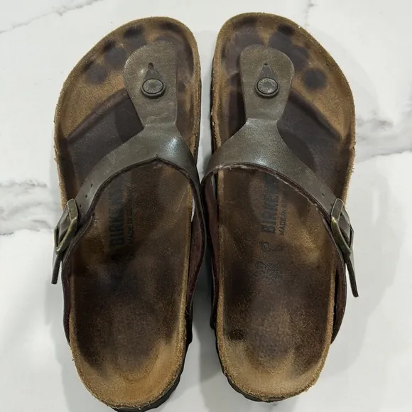 Birkenstock Gizah Women’s Sandals. Size 39